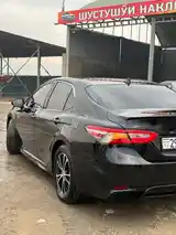 Toyota Camry, 2018-5