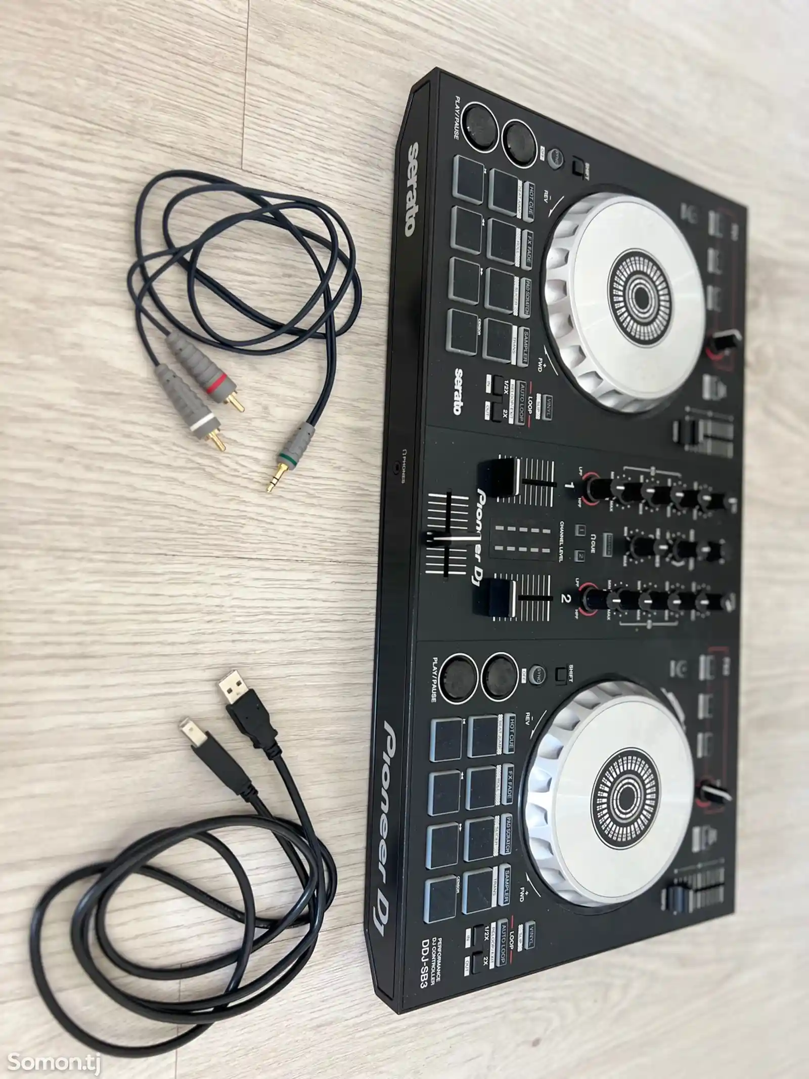 DJ контроллер Pioneer DDJ-SB3-1