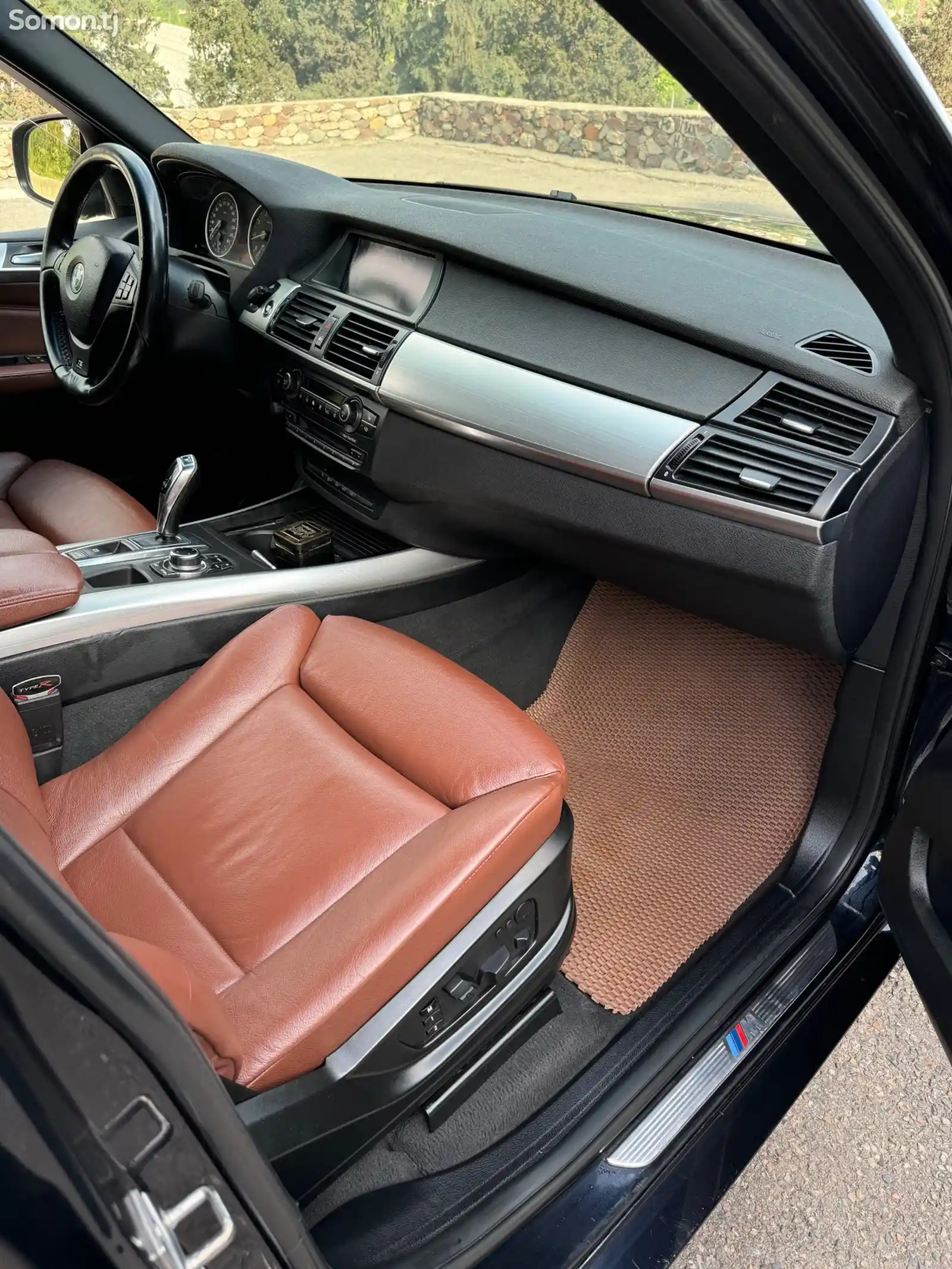 BMW X5, 2011-10