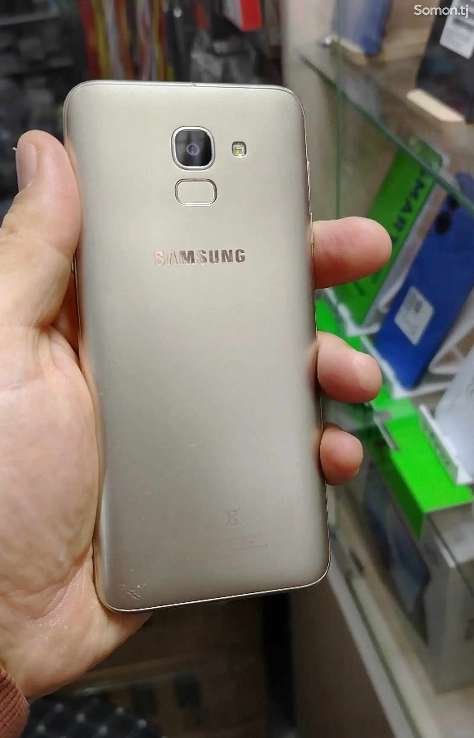 Samsung Galaxy j6-1