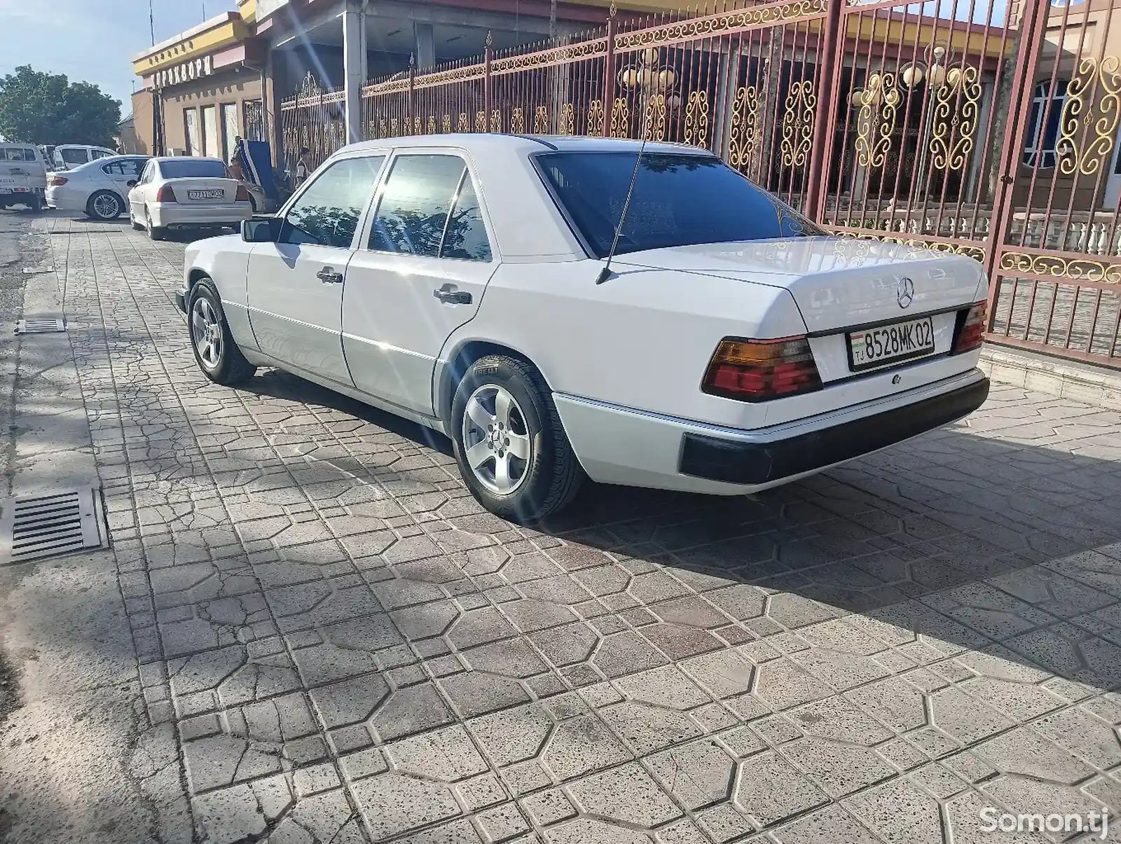 Mercedes-Benz W124, 1992-4