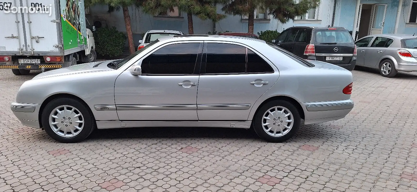 Mercedes-Benz E class, 1999-7