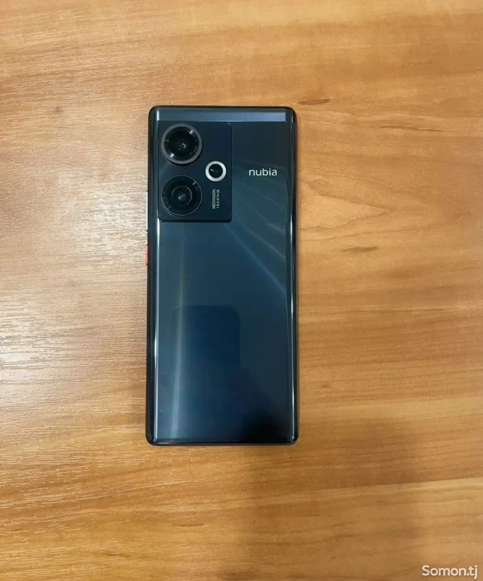 ZTE Nubia z50-1