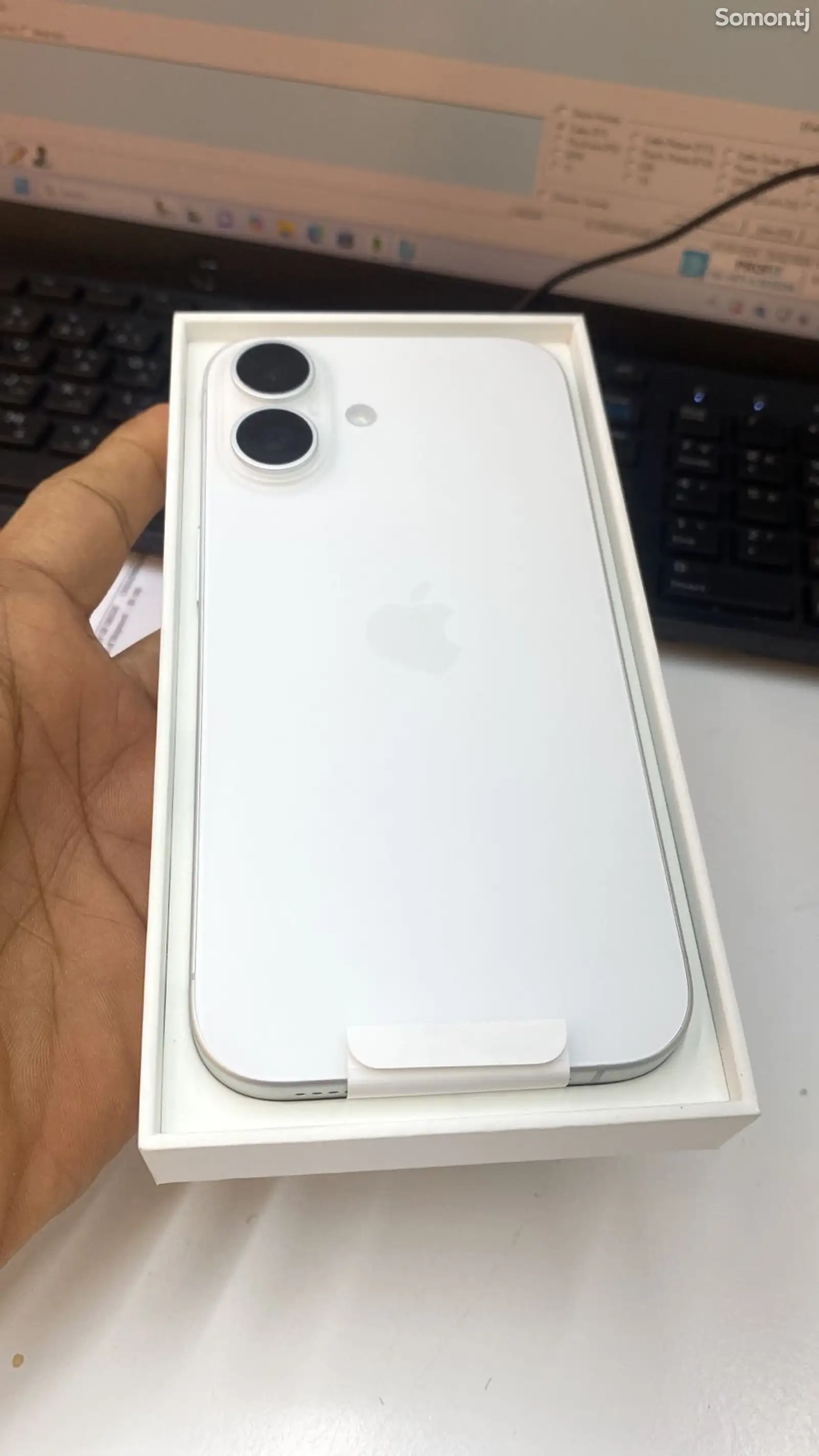 Apple iPhone 16, 128 gb, White