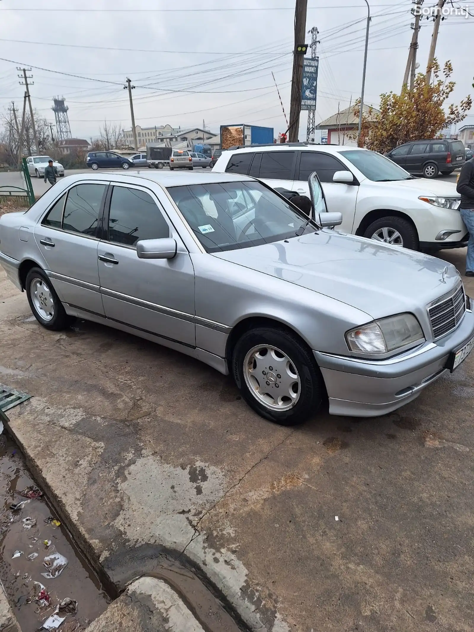 Mercedes-Benz E class, 1993-1