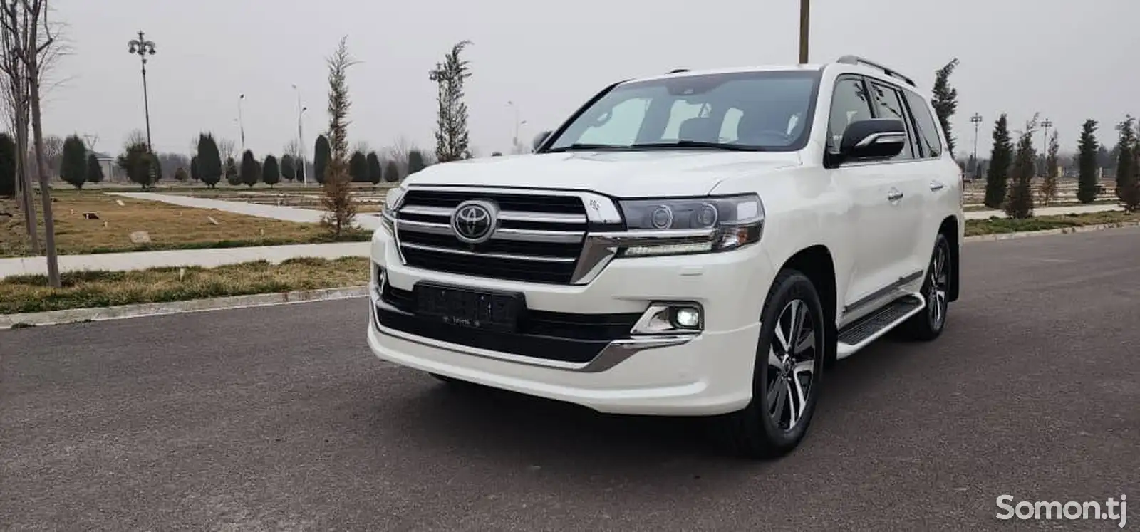 Toyota Land Cruiser, 2020-1