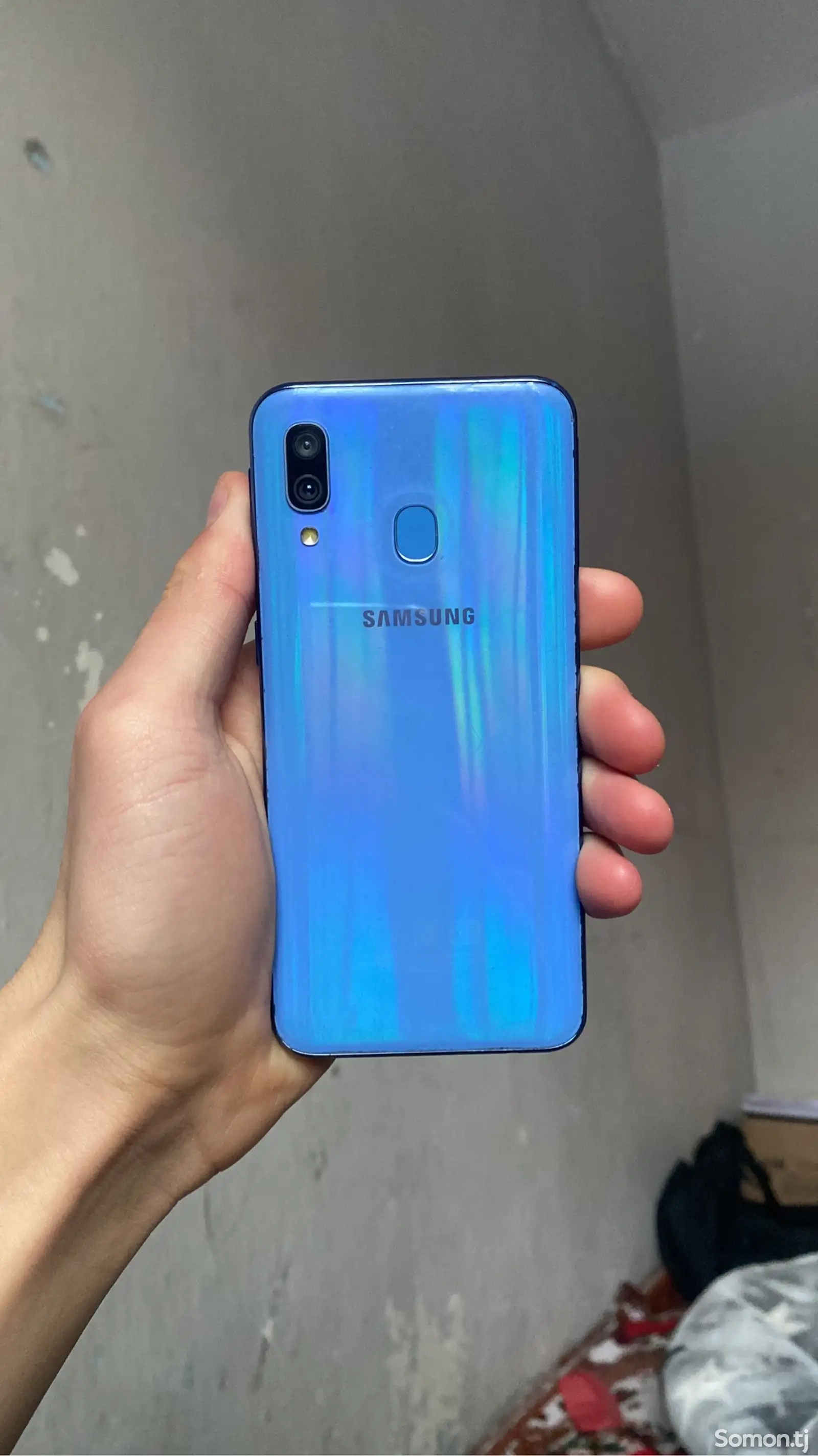 Samsung Galaxy A40-1