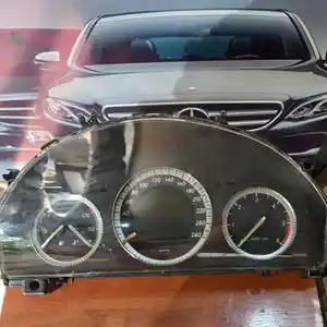 Приборная панель от Mercedes Benz