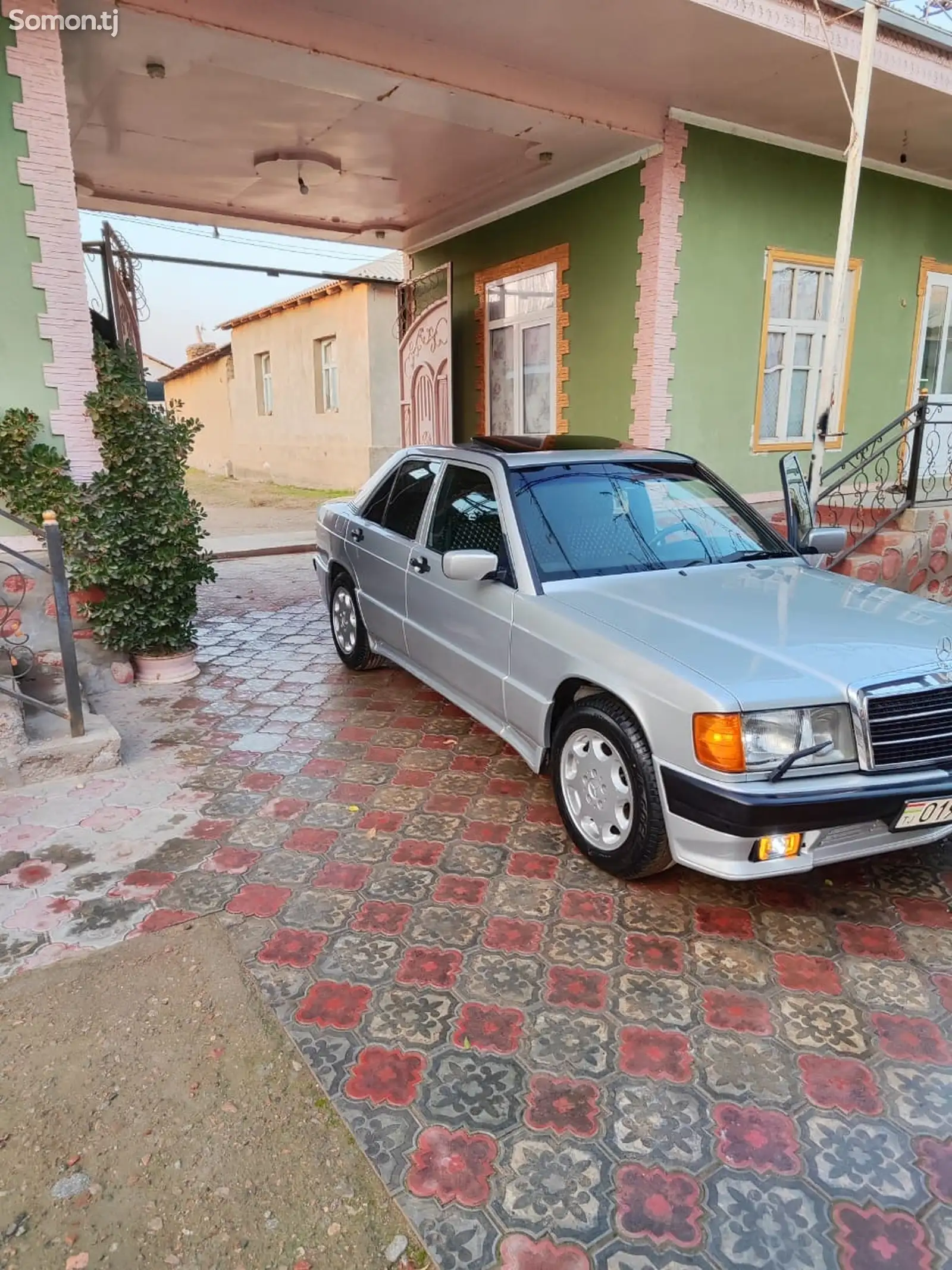 Mercedes-Benz W201, 1992-1