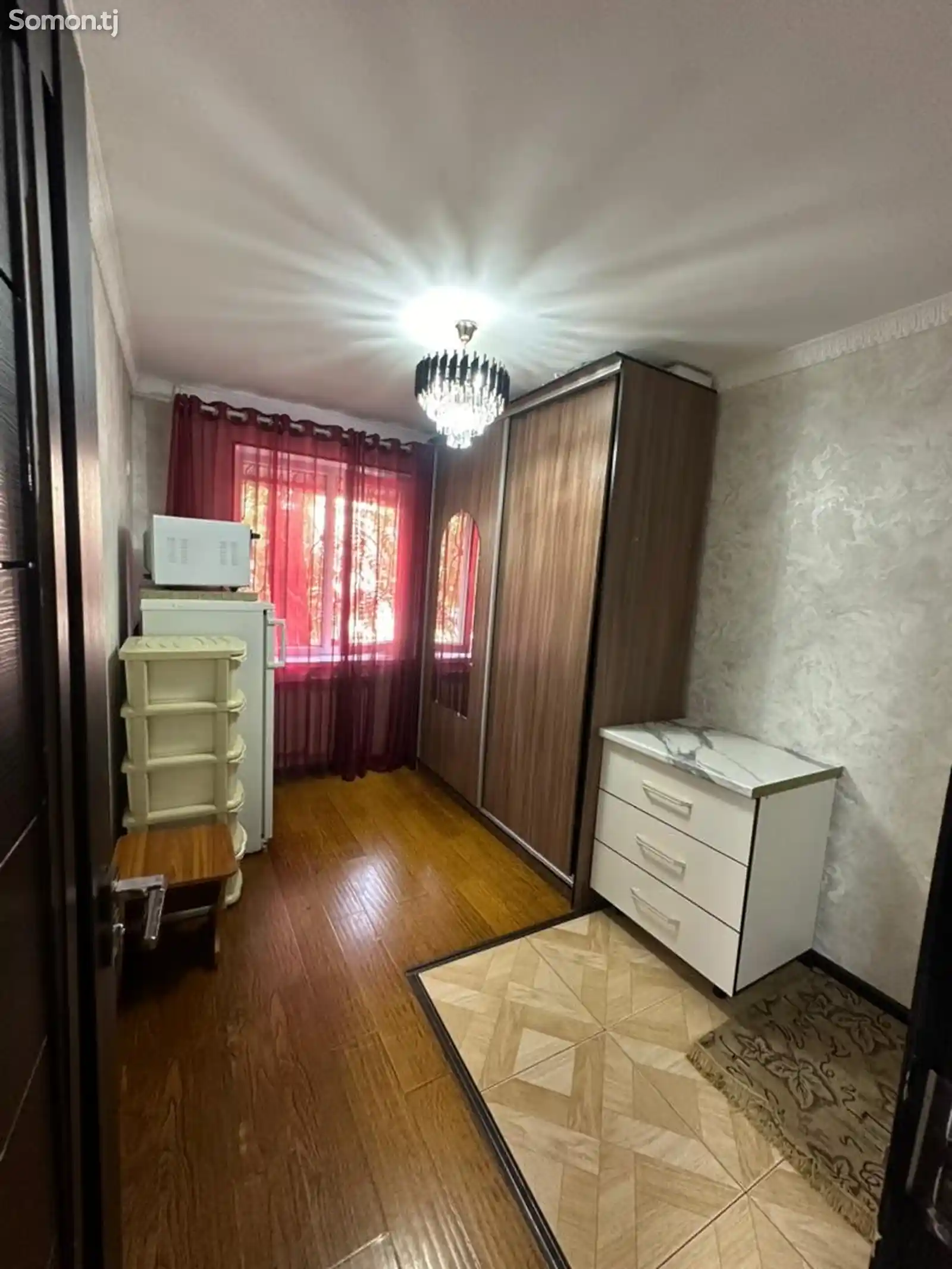 3-комн. квартира, 1 этаж, 65 м², Сино-9