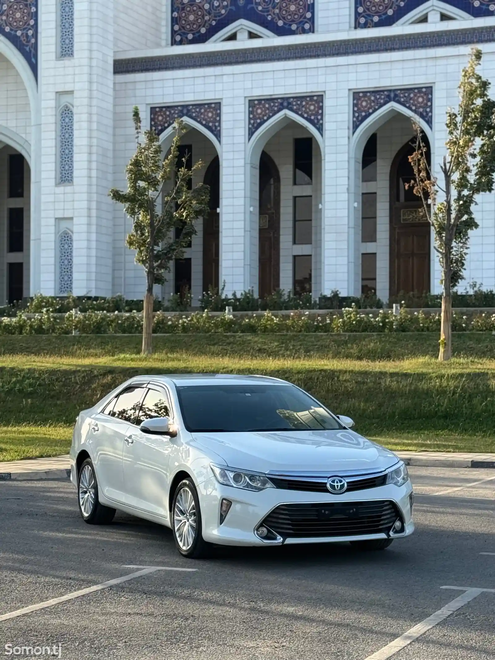 Toyota Camry, 2015-1