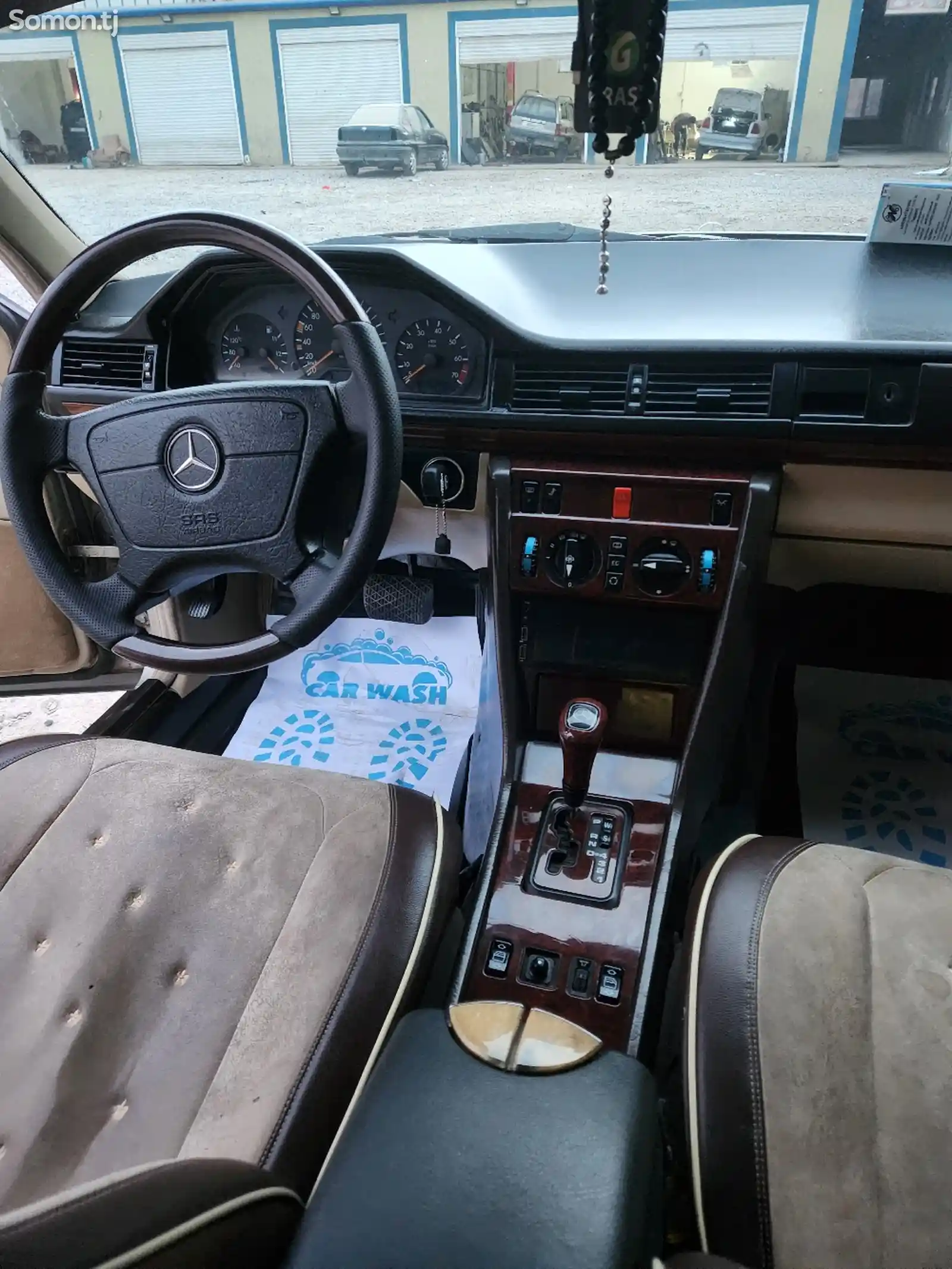 Mercedes-Benz E class, 1991-5