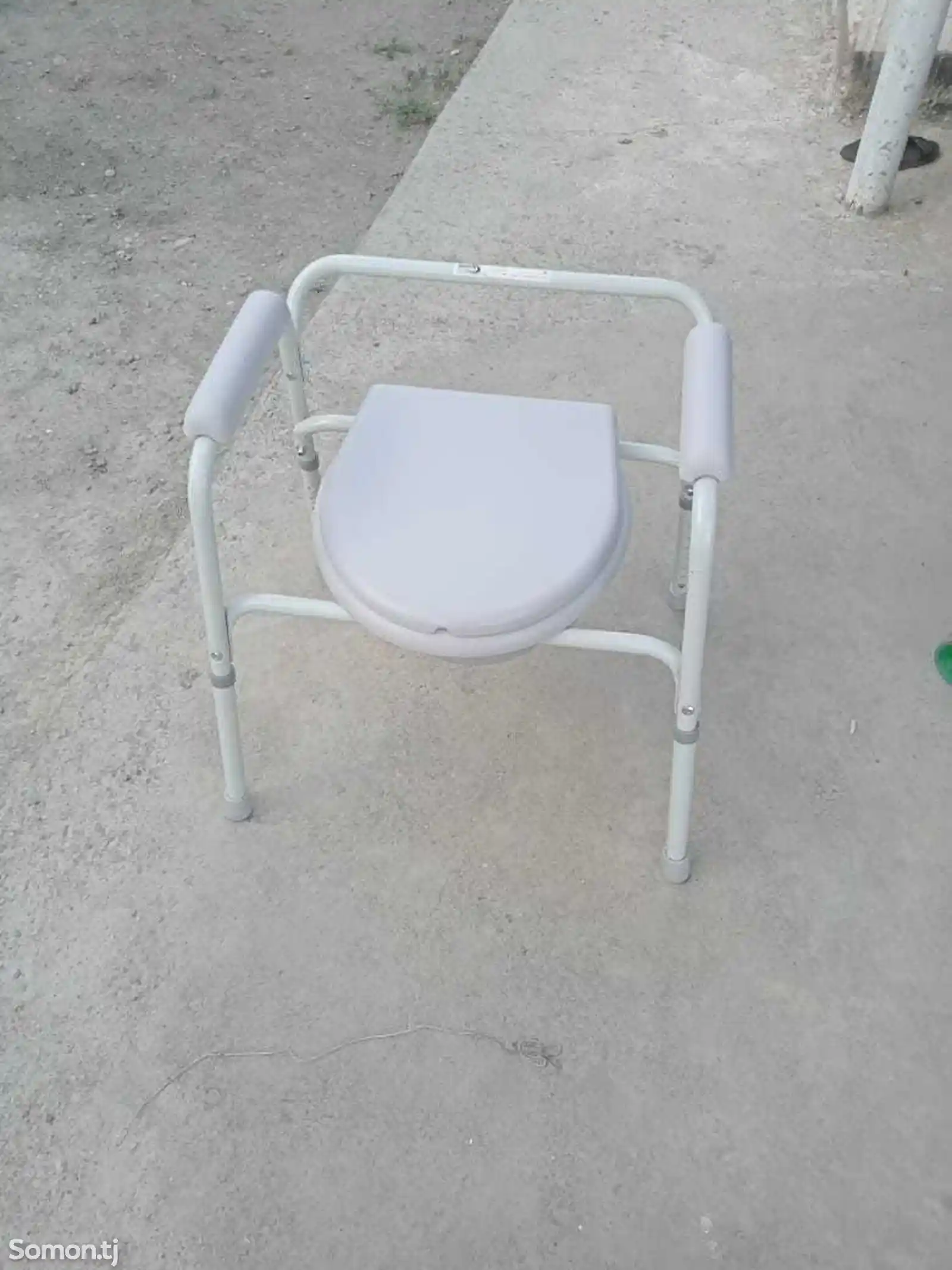 Санитарный стул-2