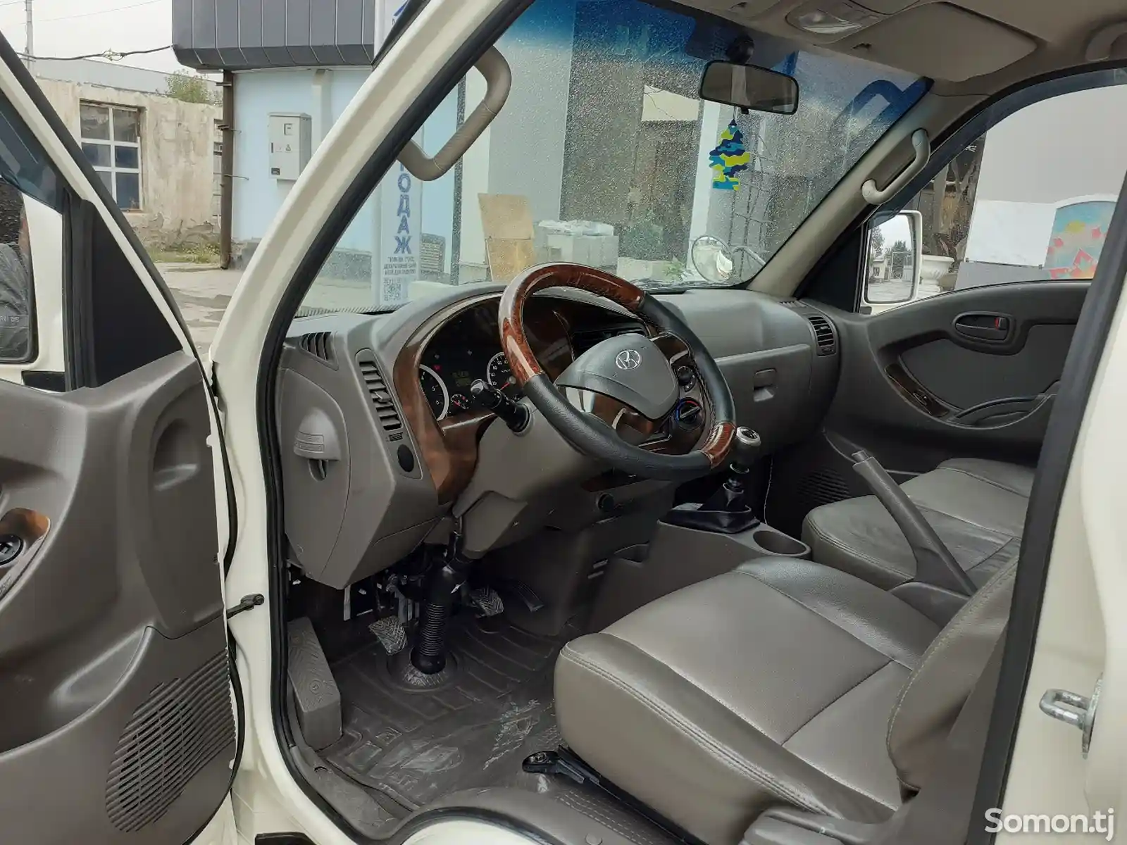 Бортовой автомобиль Hyundai Porter, 2015-5