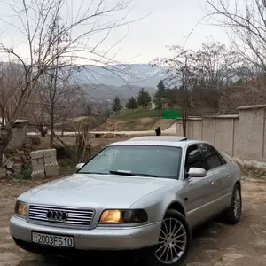 Audi A8, 2000