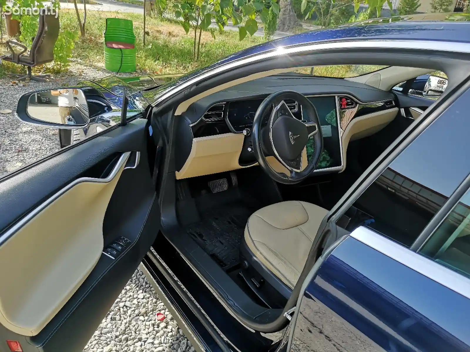 Tesla Model S, 2015-9