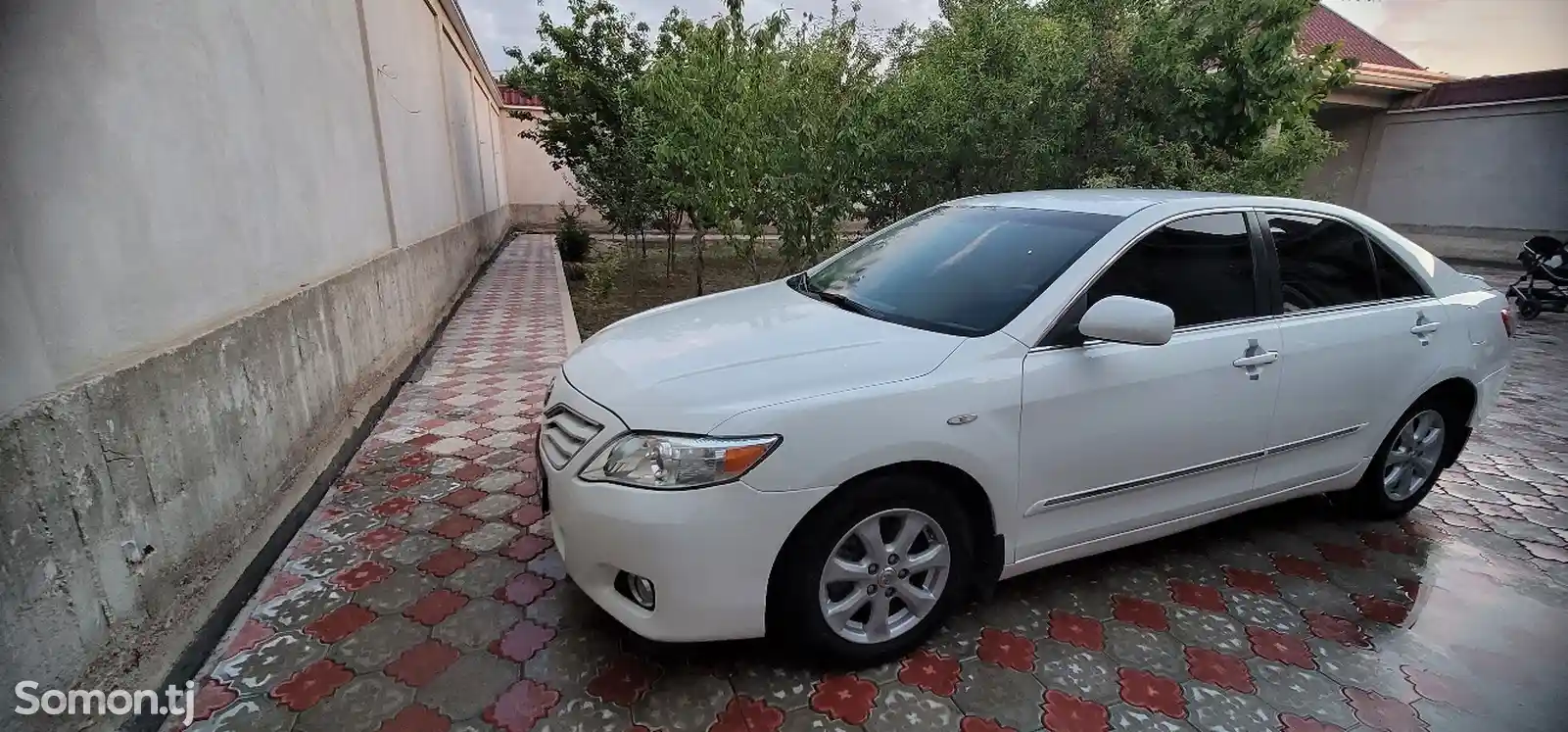 Toyota Camry, 2010-1