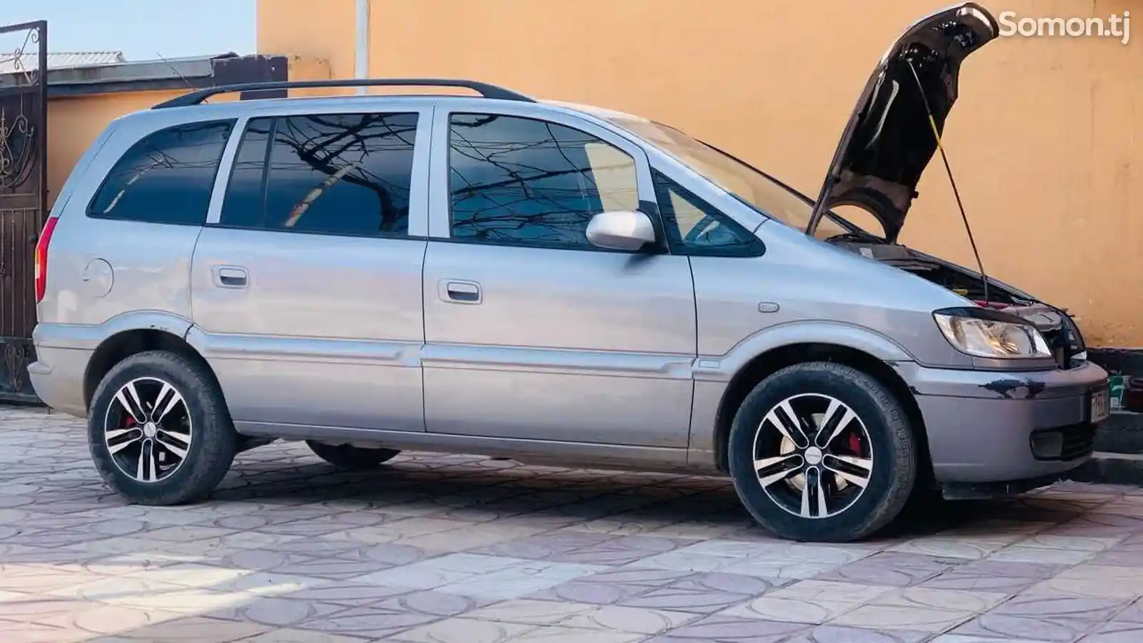 Opel Zafira, 2002-2