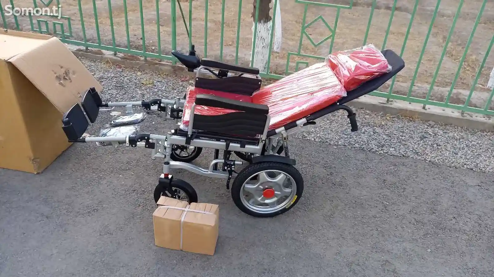 Инвалидная коляска с аккумулятором-5