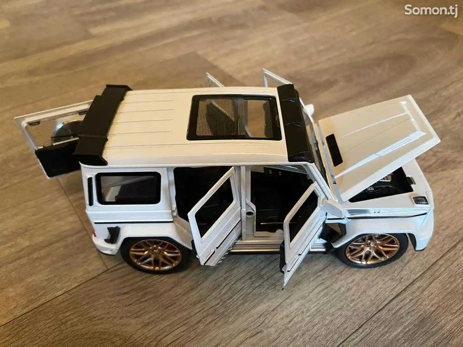 Металлическая машина Mercedes-Benz G class-2