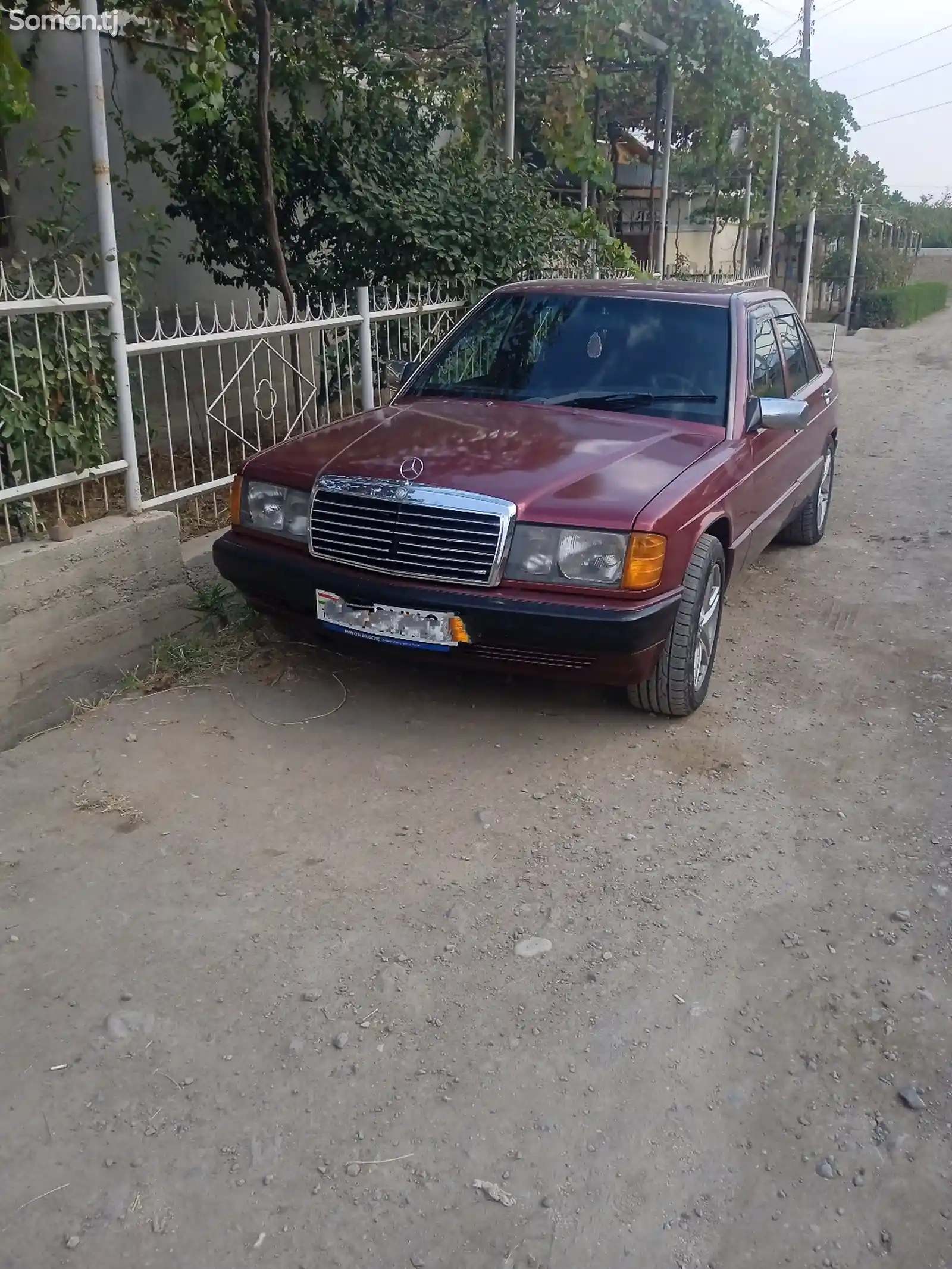 Mercedes-Benz W201, 1990-1