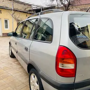 Opel Zafira, 1999