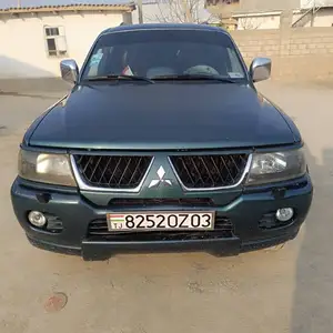 Mitsubishi Pajero, 2005