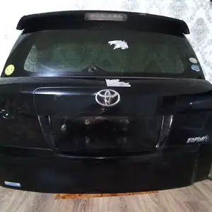 Дверь багажника от Toyota