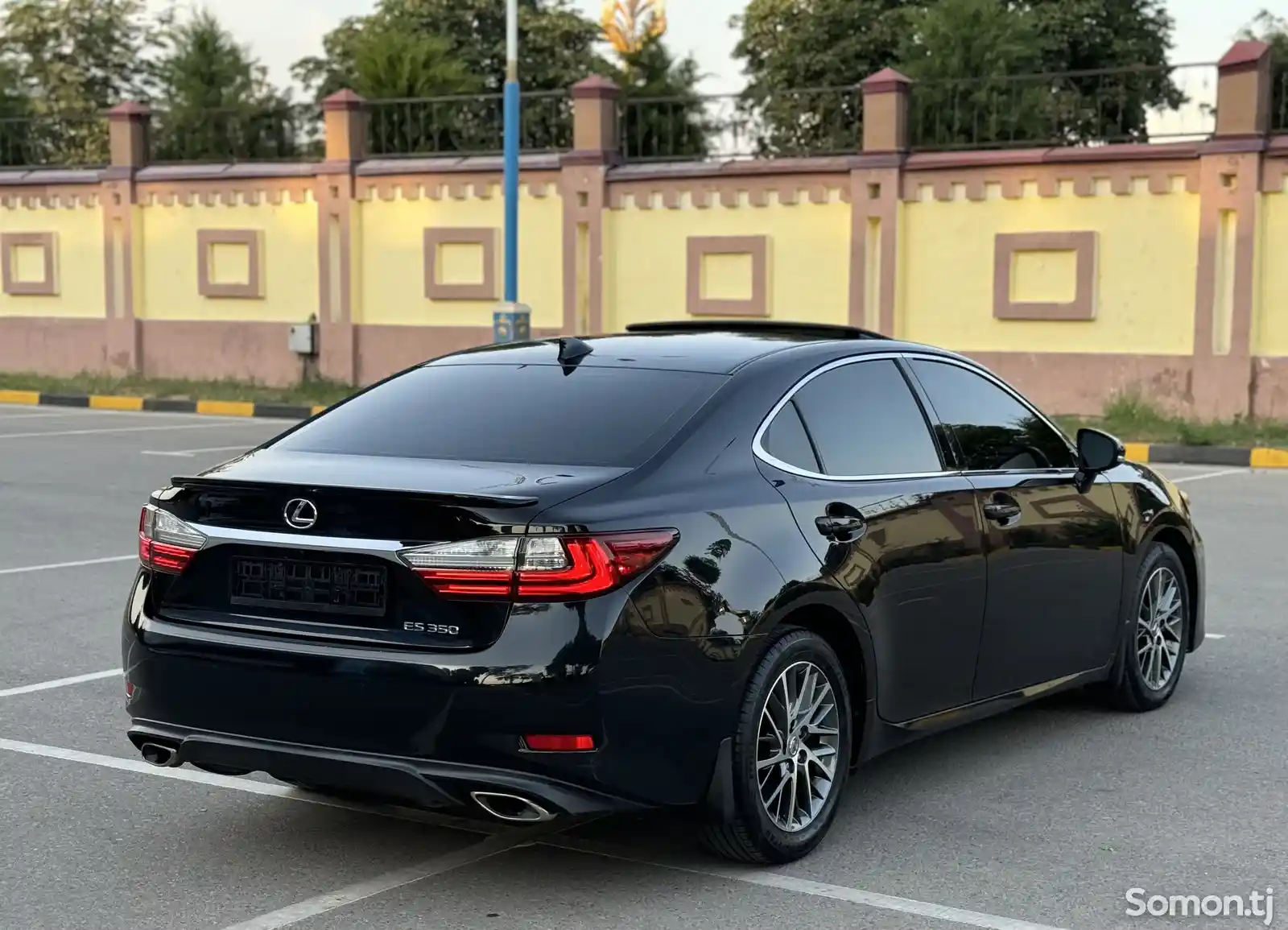 Lexus ES series, 2017-5