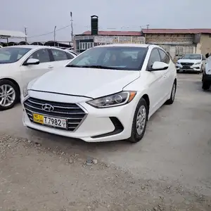 Hyundai Elantra, 2017