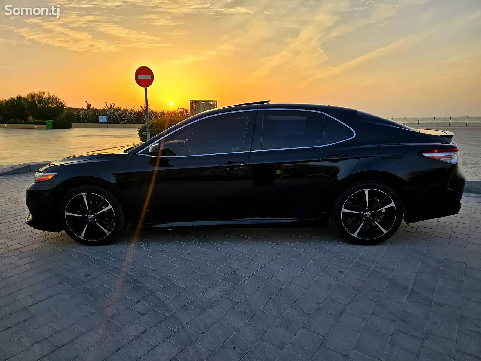 Toyota Camry, 2021-10