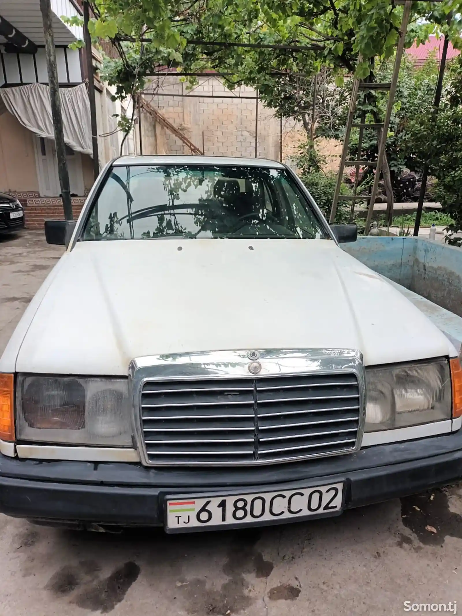 Mercedes-Benz E class, 1987-1