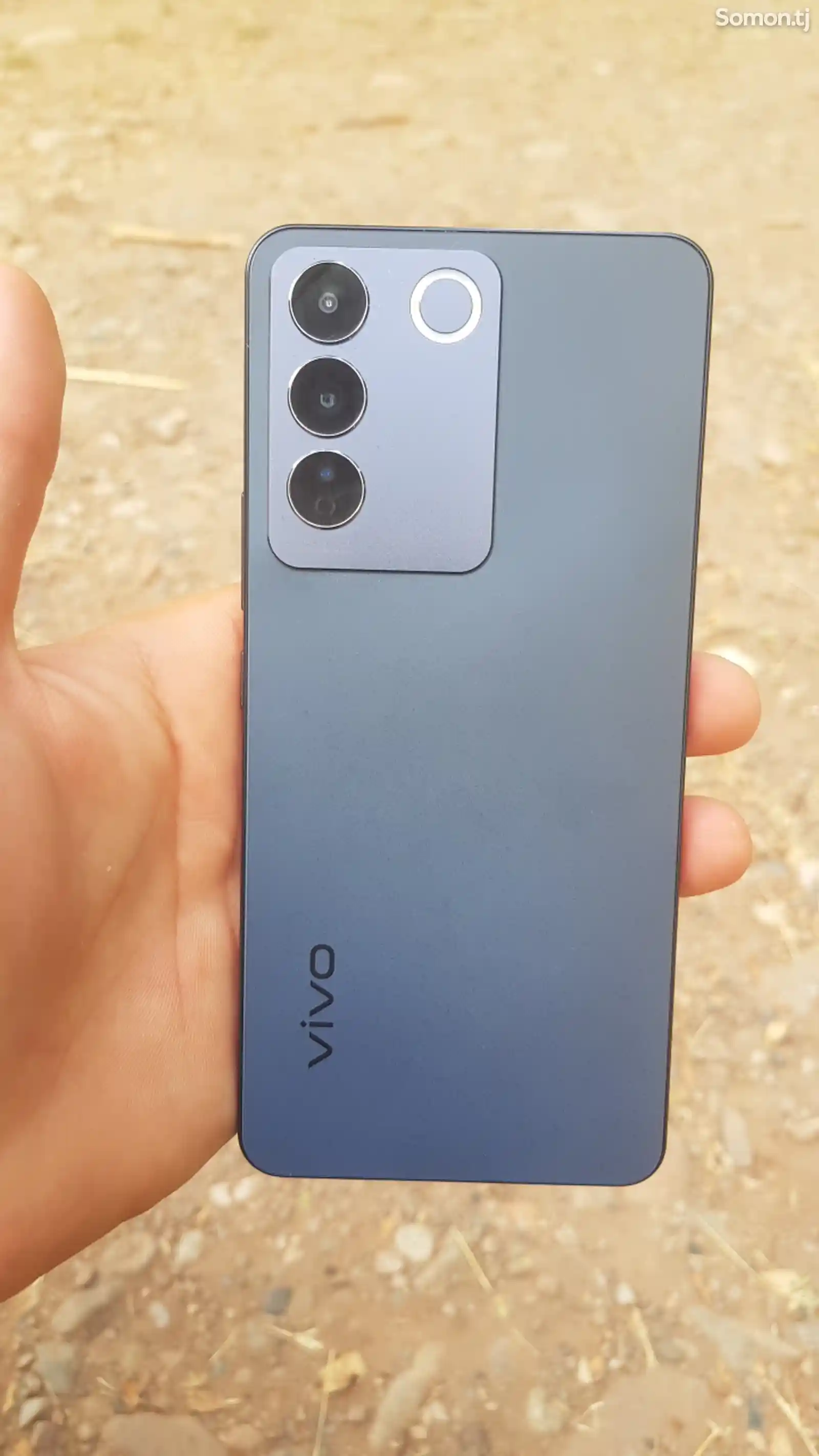 Vivo V27e-1