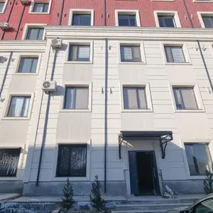 2-комн. квартира, Цокольный этаж, 67 м², 20-мкр