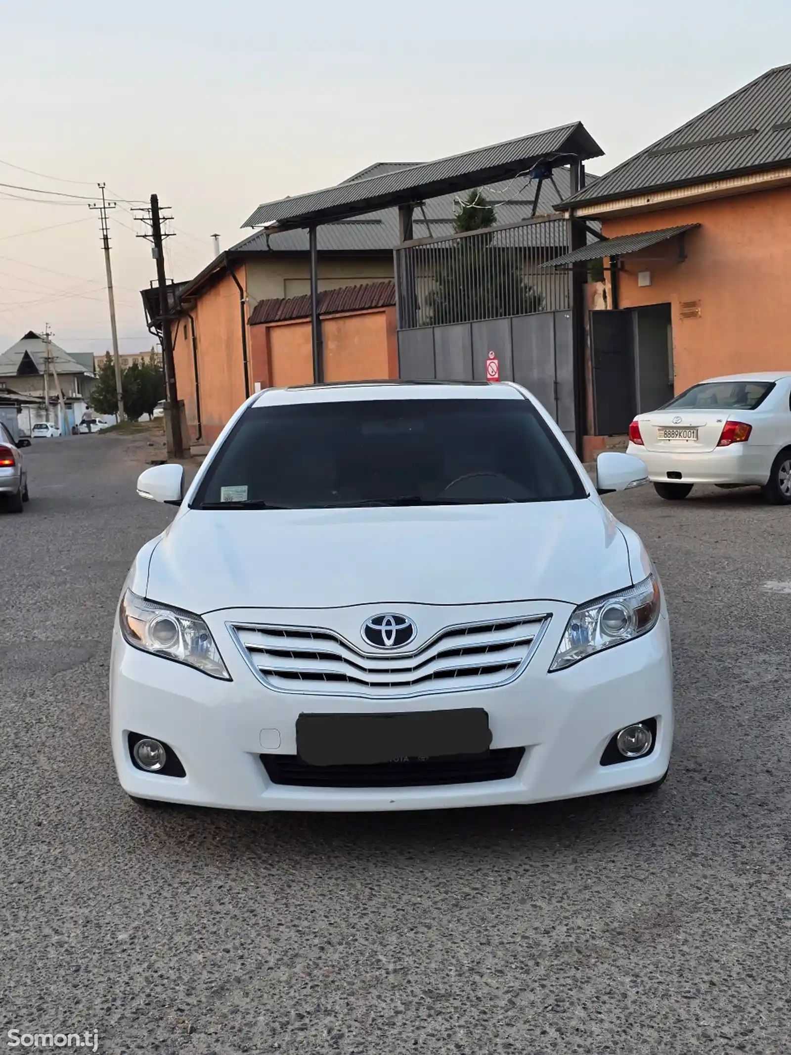 Toyota Camry, 2010-3