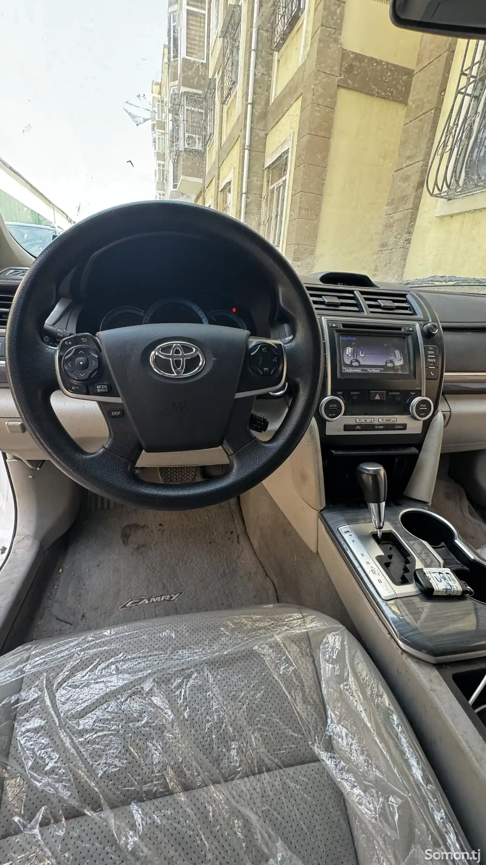 Toyota Camry, 2014-10