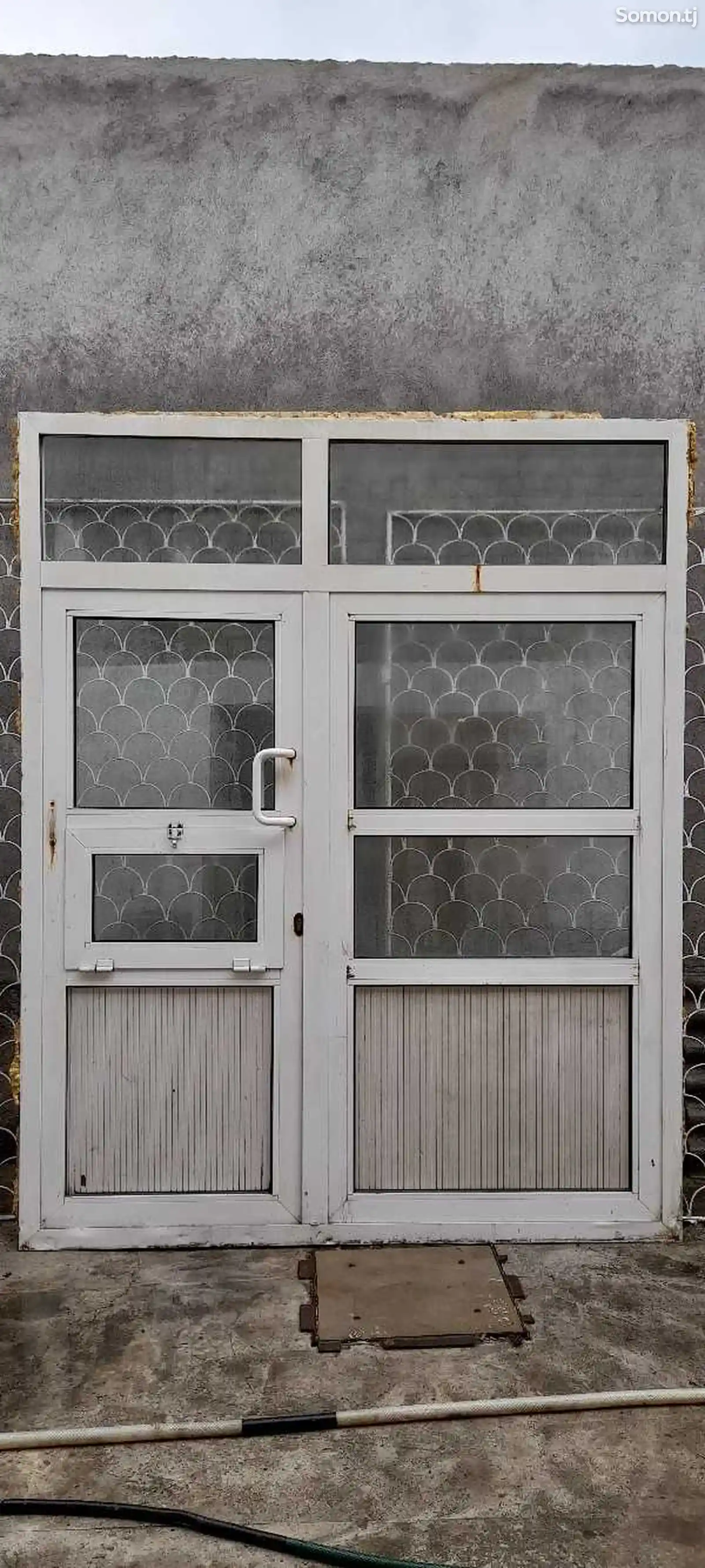 Алюминиевая дверь-2