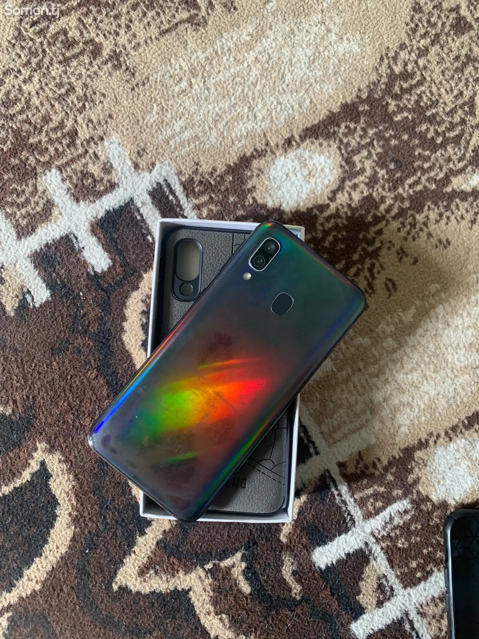 Samsung Galaxy A40-3