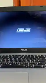 Ноутбук Asus-3