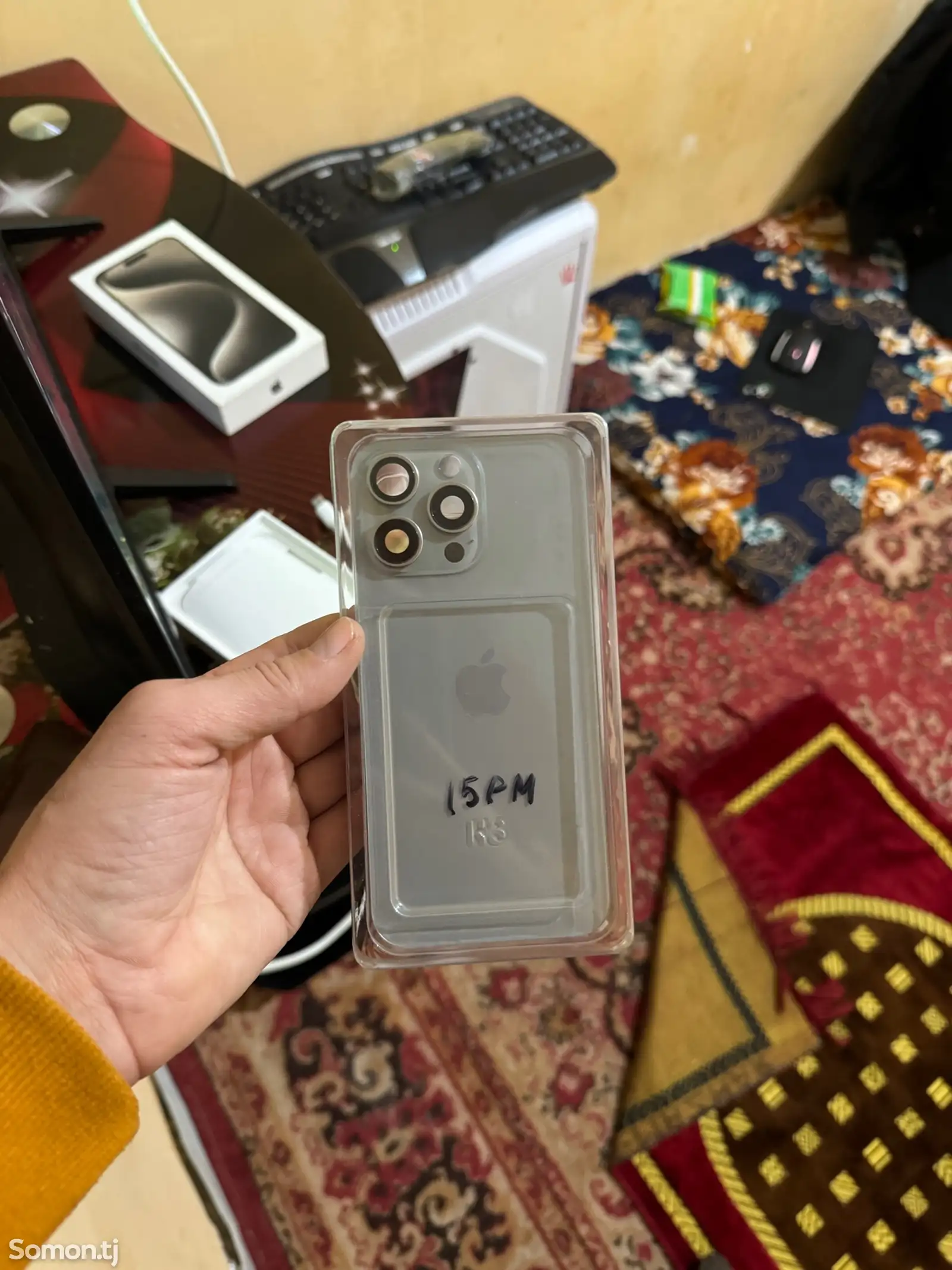 Стекло панели от Apple iPhone 15 Pro Max-1