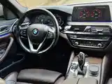 BMW 5 series, 2018-15