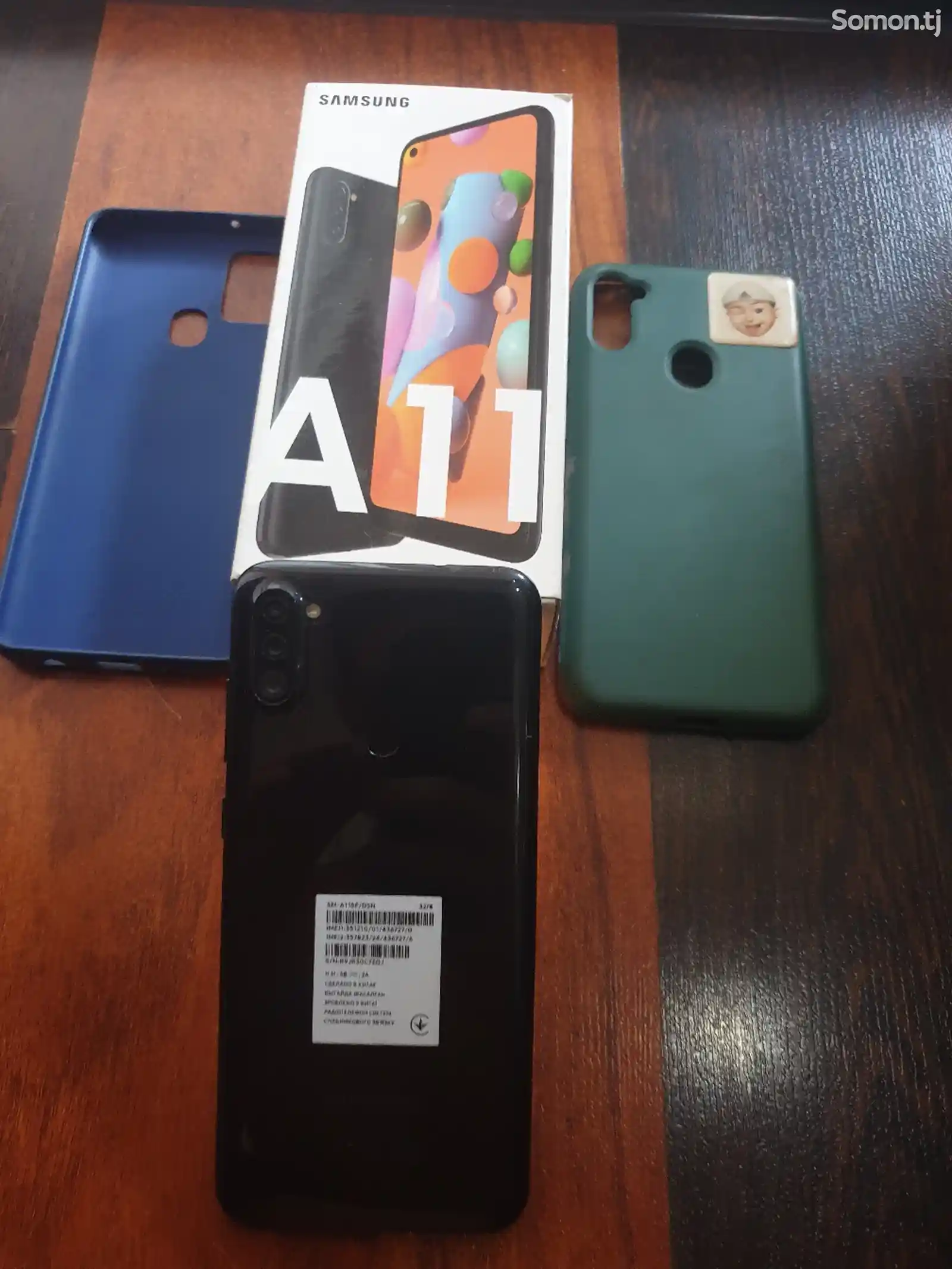 Samsung Galaxy A11 black-4