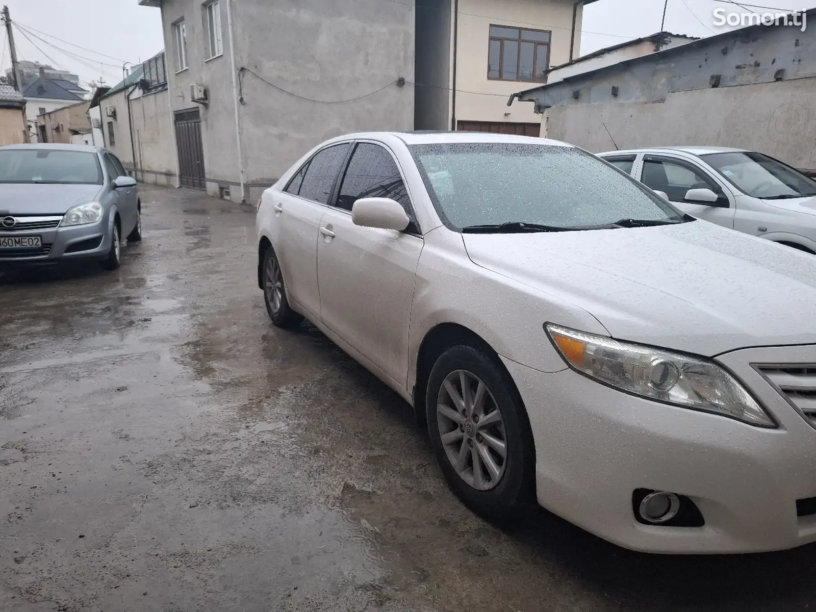 Toyota Camry, 2010-1