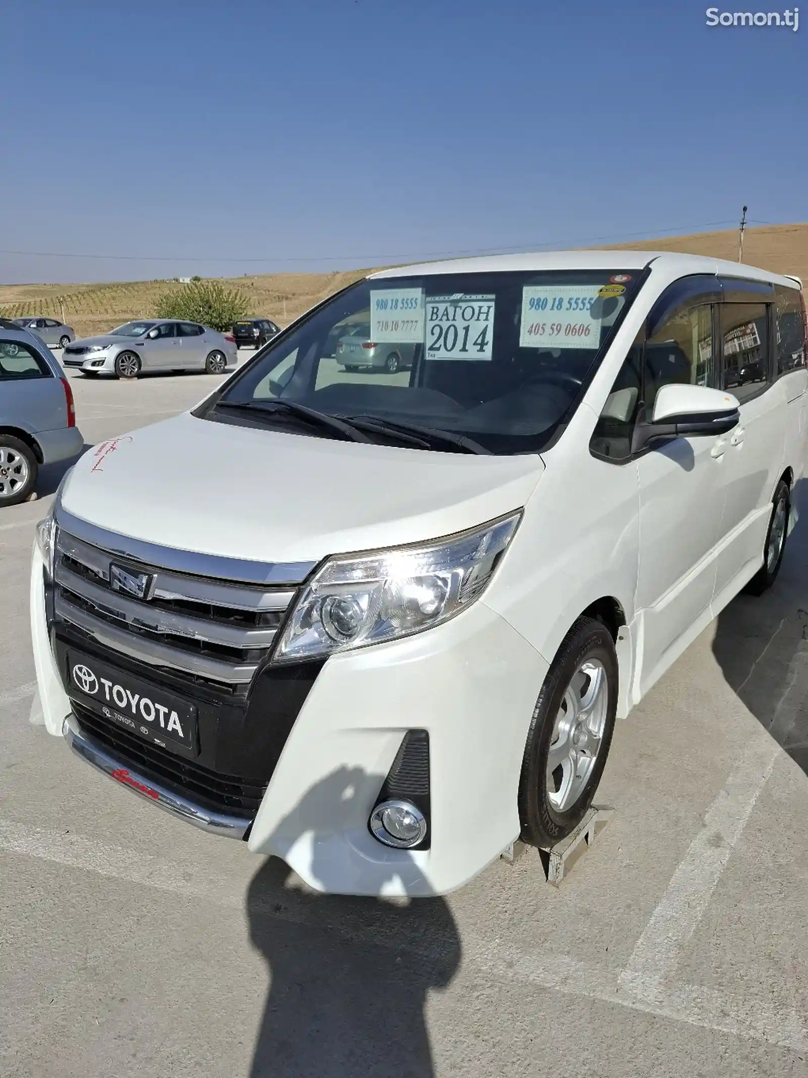 Toyota Voxy, 2014-1