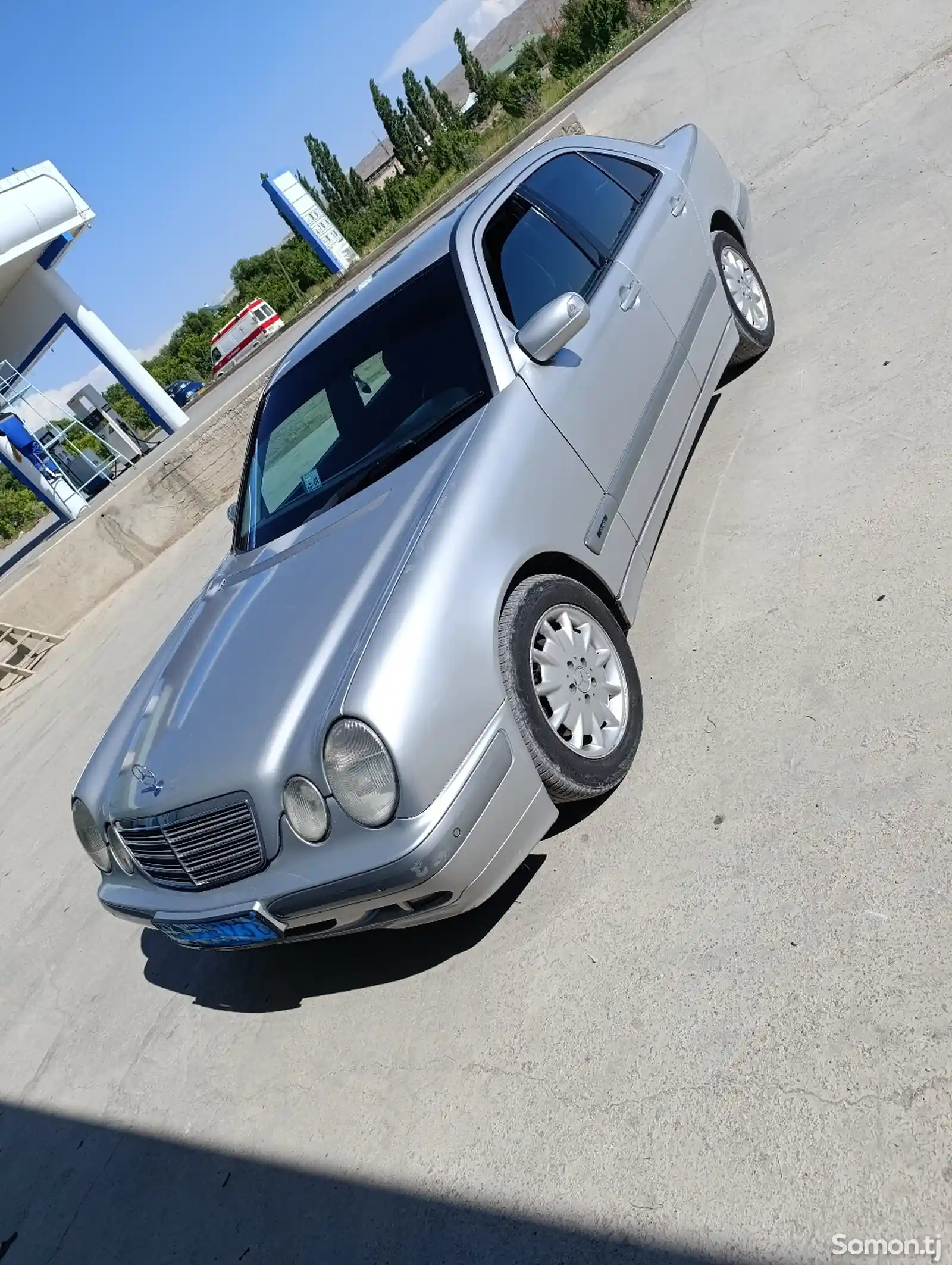 Mercedes-Benz E class, 2001-4