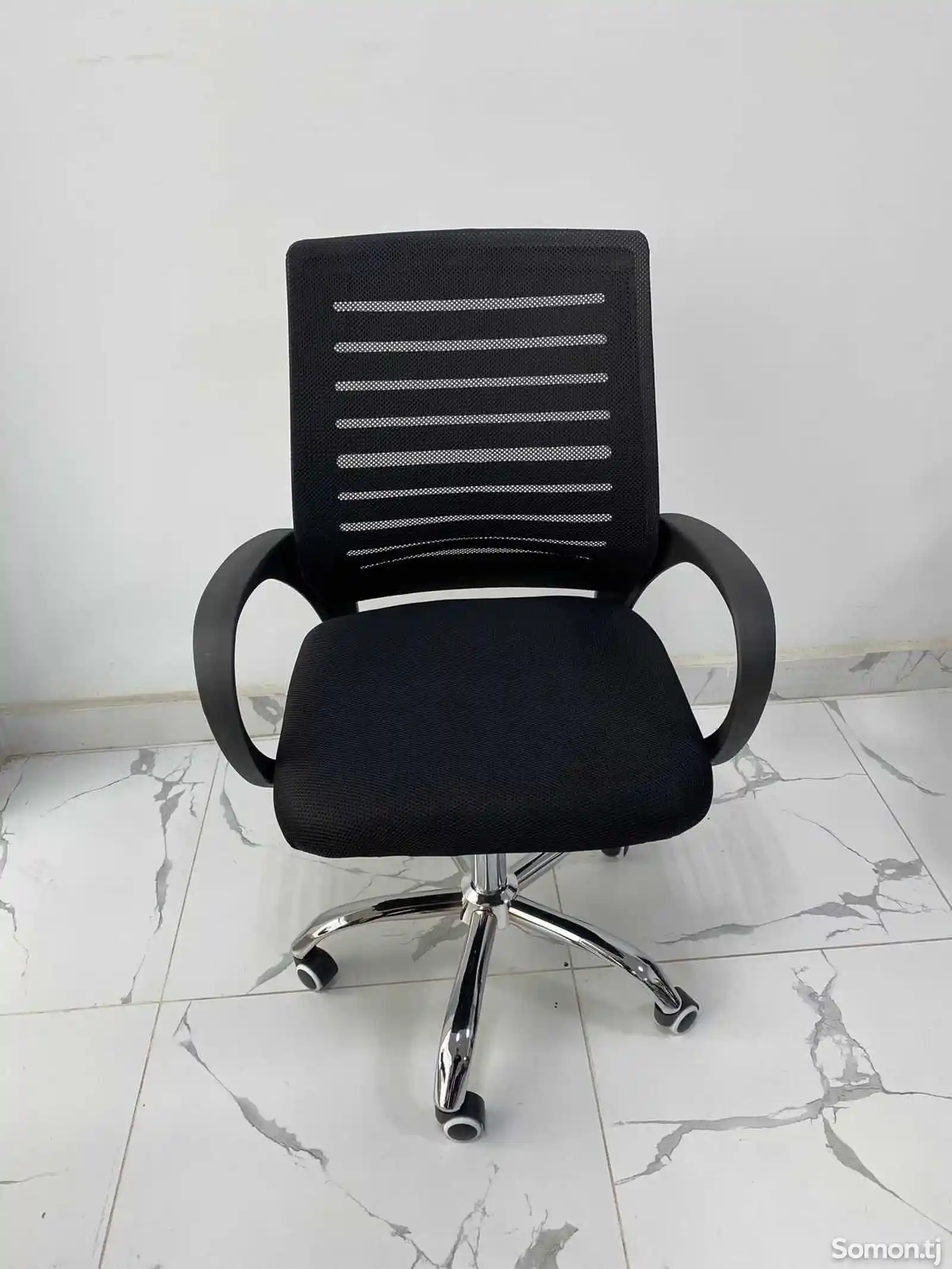 Сеточное кресло для офиса-2