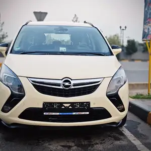 Opel Zafira, 2015