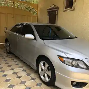 Toyota Camry, 2011