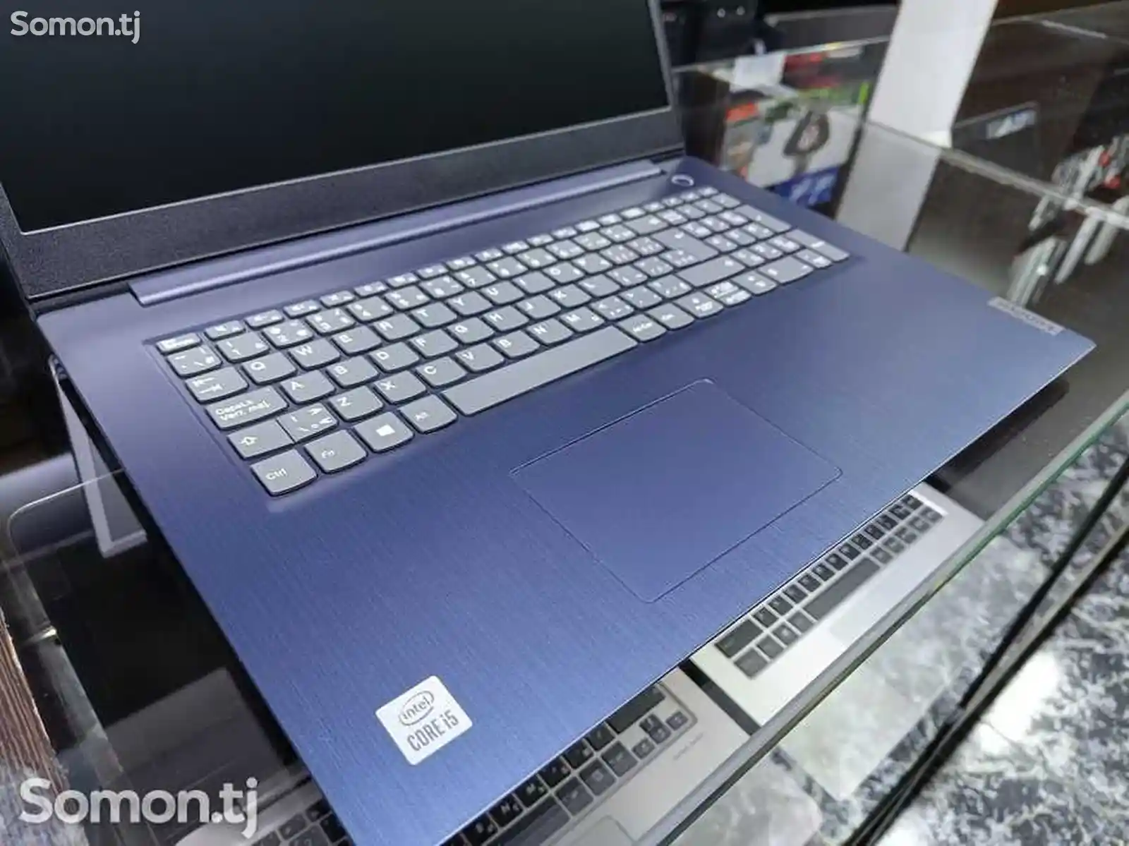 Ноутбук Lenovo Ideapad 17 Core i5-1035G1 / 8Gb / 256Gb SSD / 1Tb-2