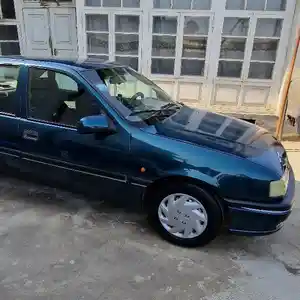 Opel Vectra A, 1992